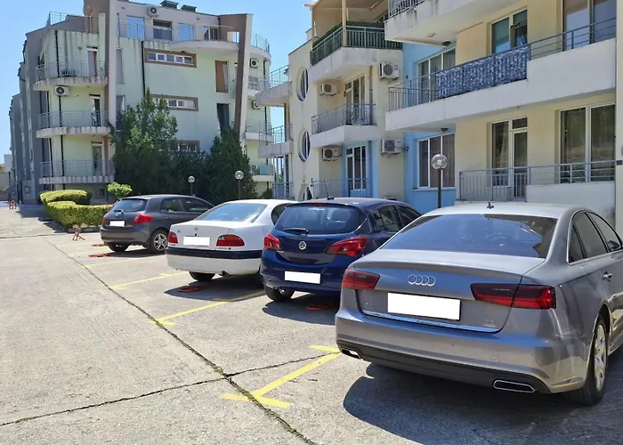 Comfortable In Sunset Complex, * Kosharitsa