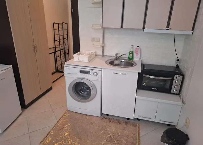 Comfortable In Sunset Complex, דירה *